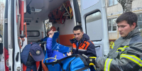 В Солнечногорске спасатели вскрыли дверь в квартиру, где находилась пенсионерка - Regions.Ru