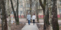 По новому скверу на ул. Дзержинского уже гуляют влюбленные: как преображается Солнечногорск - Regions.Ru